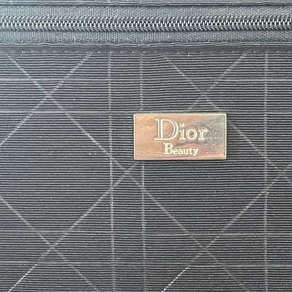 NWOT Christian Dior Black Quilted Cannage Large Cosmetic Bag - Picture 2 of 10